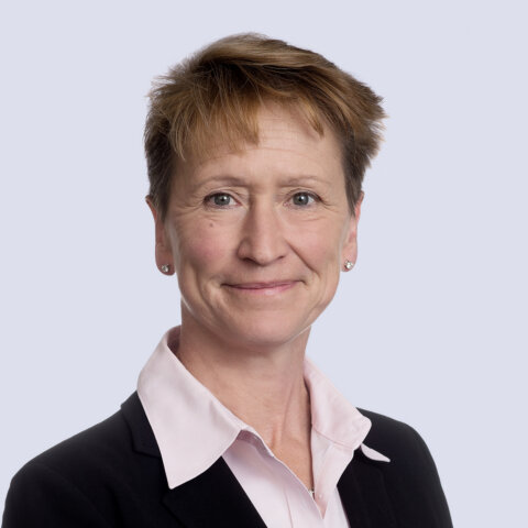 Caroline Taylor 300dpi A6 centred